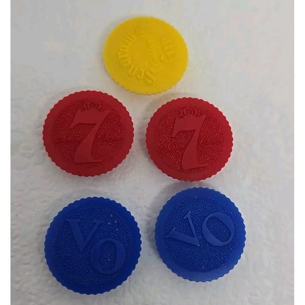 VINTAGE SEAGRAMS VO & 7 GIN LIQUOR WHISKEY ALCOHOL‎ BOTTLE LIDS Lot Of 5